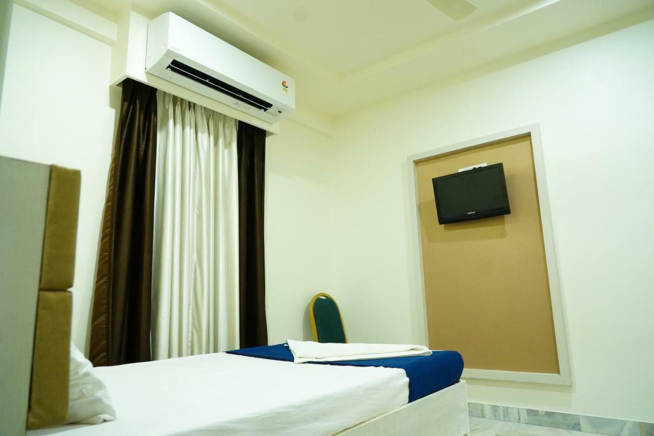 Hotel Swagath Grand Miryalaguda Mirialguda Екстер'єр фото